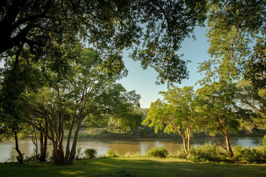 Rio Dos Elefantes River Camp Hoedspruit Extérieur photo