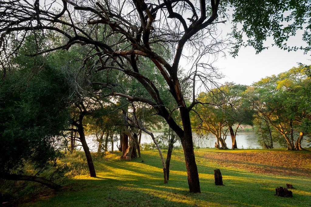 Rio Dos Elefantes River Camp Hoedspruit Extérieur photo
